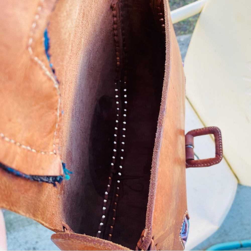 Tooled leather flap top brown crossbody bag handmade bohemian hippie - Picture 8 of 11